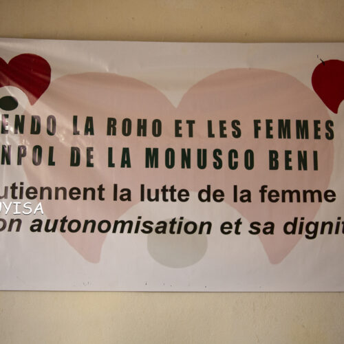 Beni : Tendo la Roho et l’UNPOL offrent des machines à coudre pour l’autonomisation des femmes