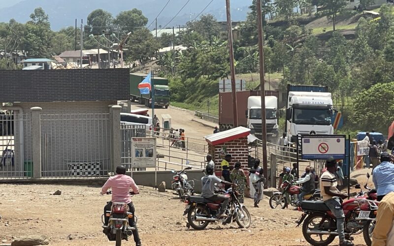 Kasindi : la DGDA Nord-Kivu renforce la confiance avec les petits commerçants transfrontaliers