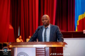 Kinshasa : contrôle parlementaire à l’Assemblée nationale, le député Saidi Balikwisha interpelle cinq ministres et un Directeur Général